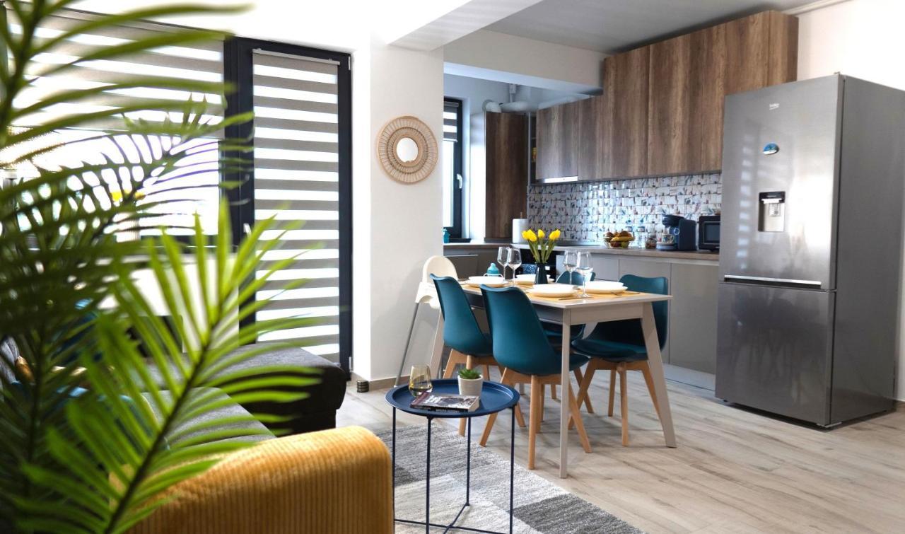Galaţi 'Just Like Home' Apartment - With Private Parking Place מראה חיצוני תמונה