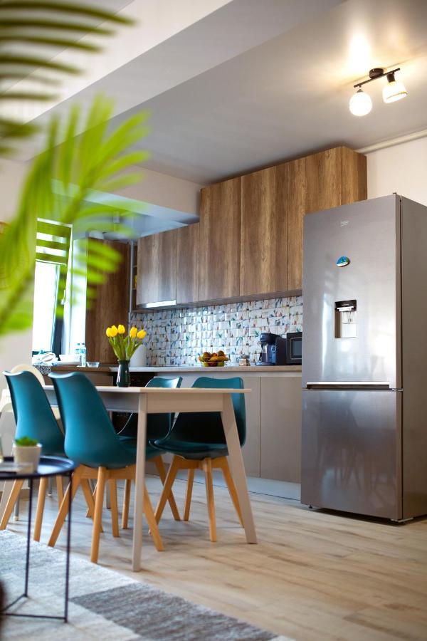 Galaţi 'Just Like Home' Apartment - With Private Parking Place מראה חיצוני תמונה