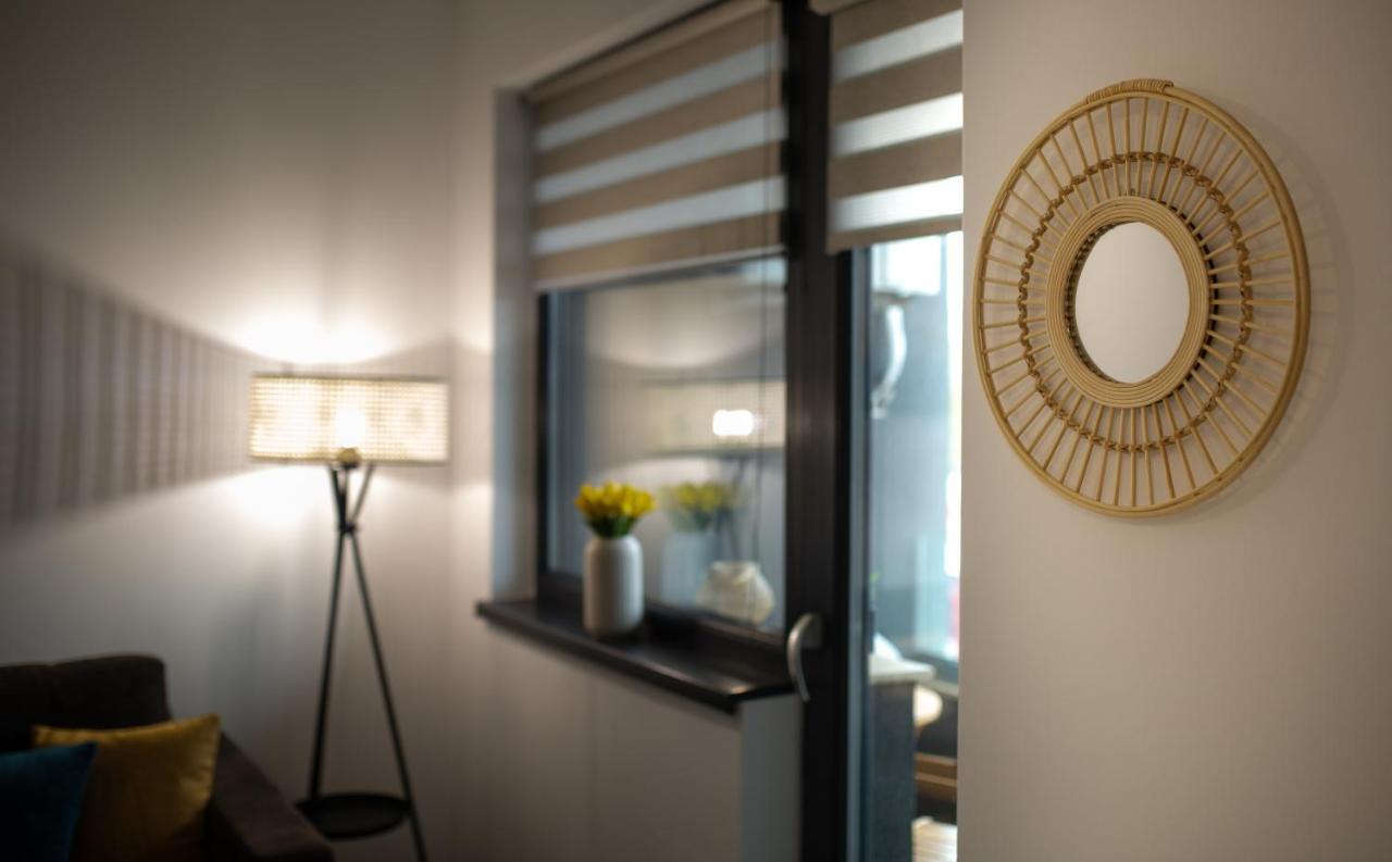 Galaţi 'Just Like Home' Apartment - With Private Parking Place מראה חיצוני תמונה