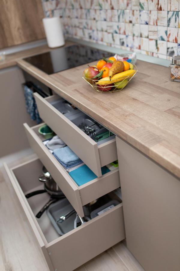 Galaţi 'Just Like Home' Apartment - With Private Parking Place מראה חיצוני תמונה