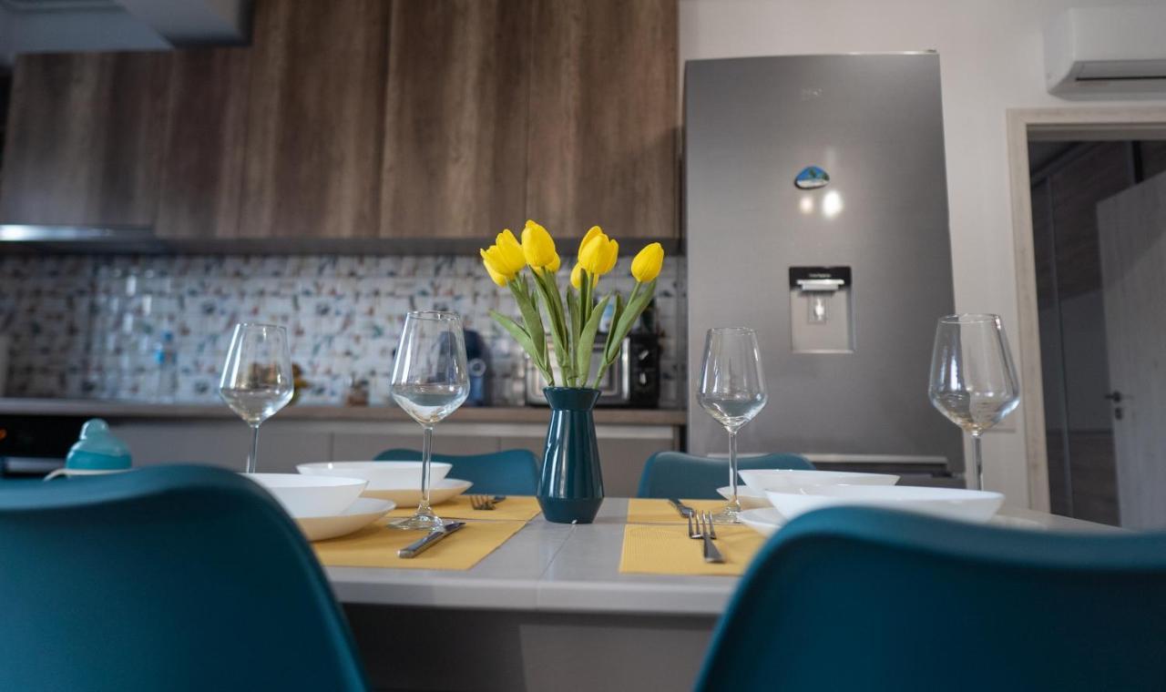 Galaţi 'Just Like Home' Apartment - With Private Parking Place מראה חיצוני תמונה