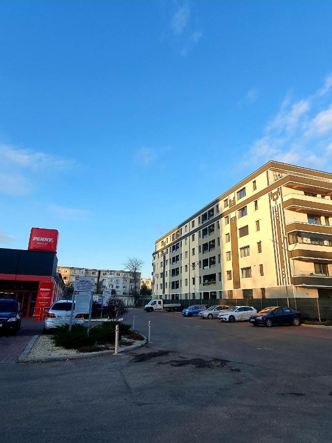 Galaţi 'Just Like Home' Apartment - With Private Parking Place מראה חיצוני תמונה